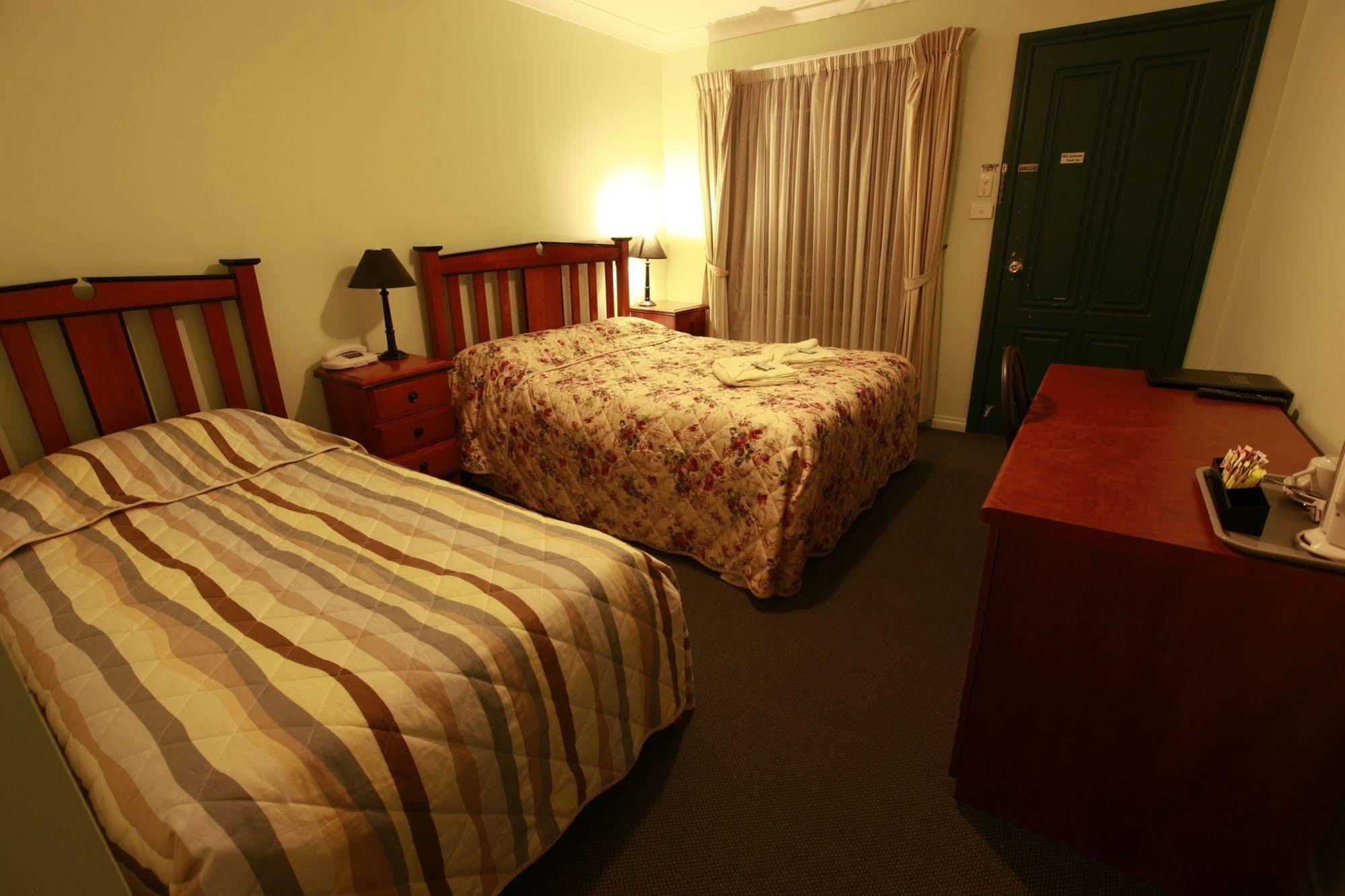 Miranda Lodge Canberra Ngoại thất bức ảnh